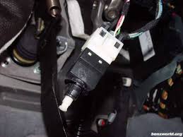 See DF003 repair manual